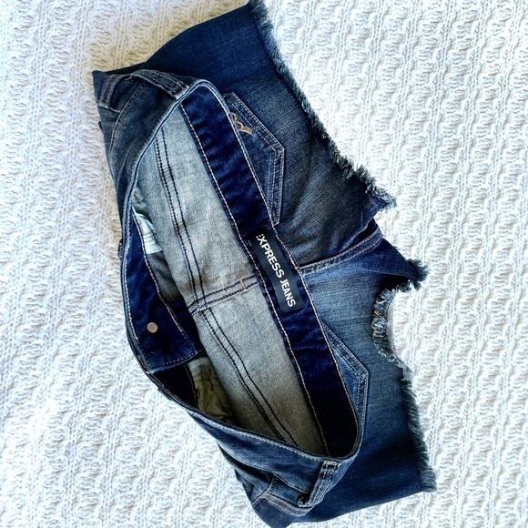 New Express Jean Shorts - Picture 4 of 4